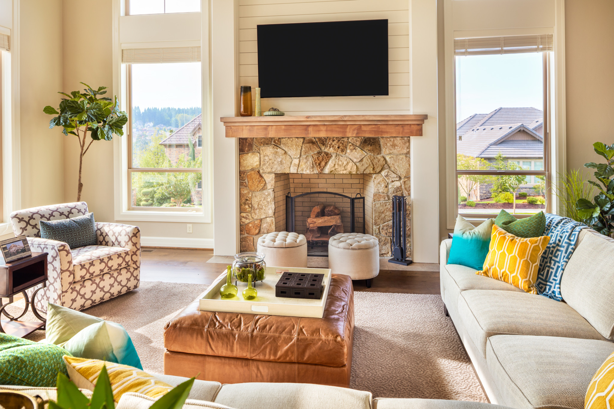 Unlocking the Secrets of Successful Home Staging: Tips from the Pros
